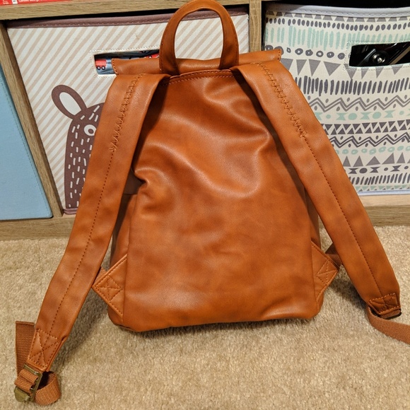 SOLD 🎉Universal Thread for target backpack - Picture 3 of 3